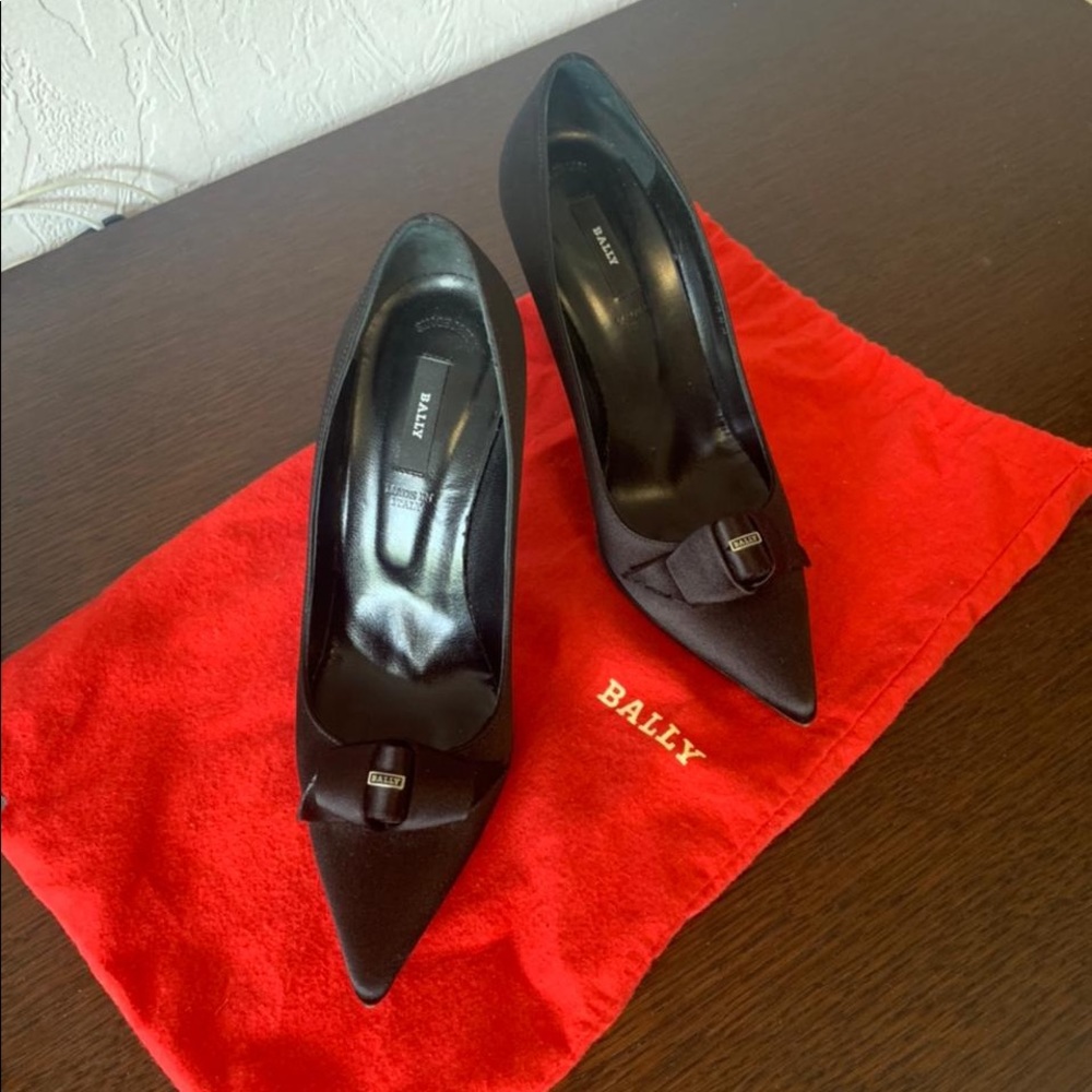 Authentic BALLY black satin shoes